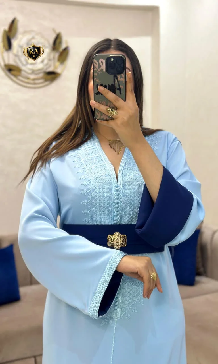 🟠 قفطان أنيق بفصالة مثالية كيعطيك طلة ملكية