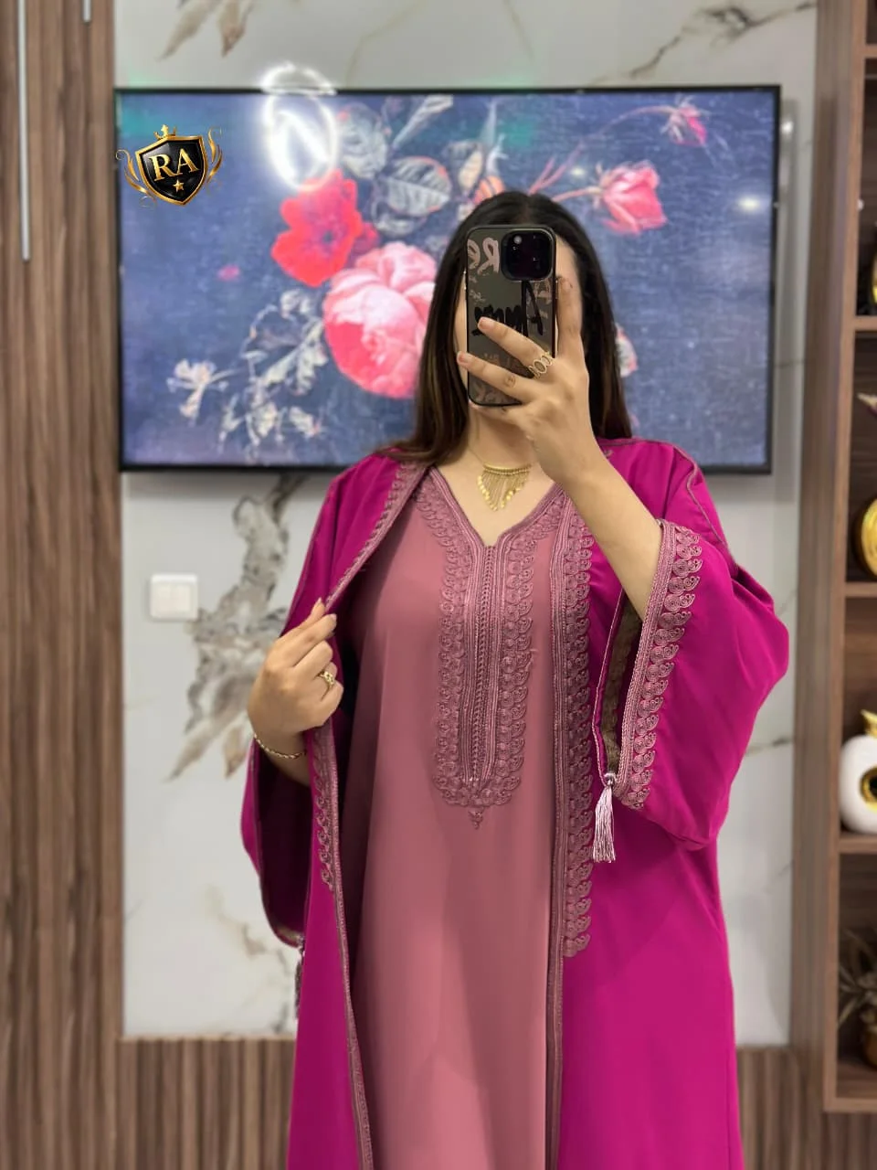اختاري التميز فمناسباتك مع كيمونو 2 بياس الأنيق 💎