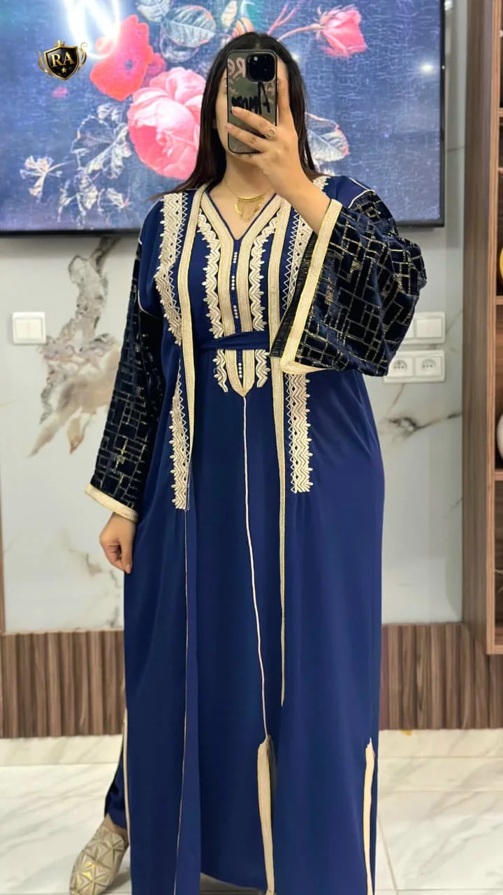 👑 إطلالة ملكية بقفطان كيمونو أنيق بتطريز رباطي راقي