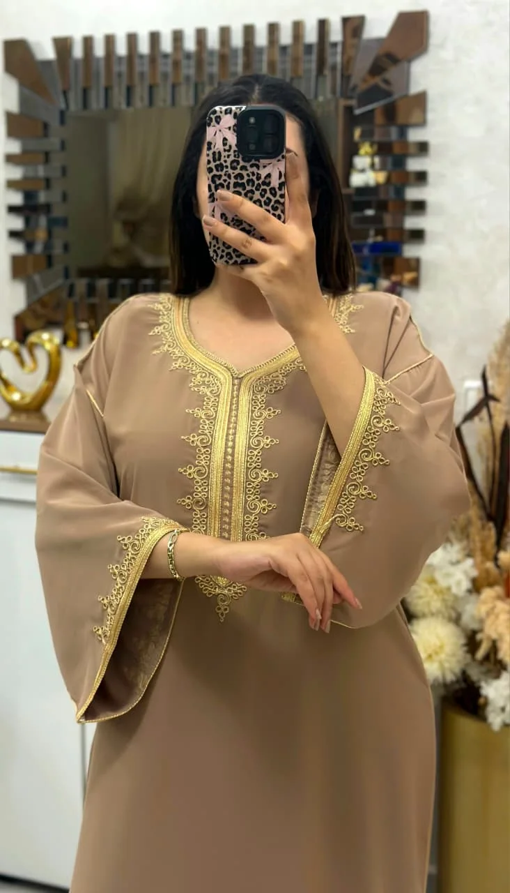 👑 قفطان مخزني فاخر بتصميم أنيق يجمع بين الأصالة والعصرية