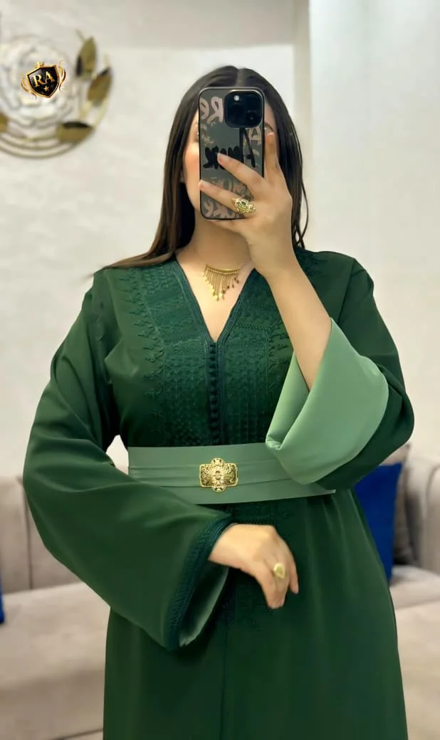 🟠 قفطان أنيق بفصالة مثالية كيعطيك طلة ملكية