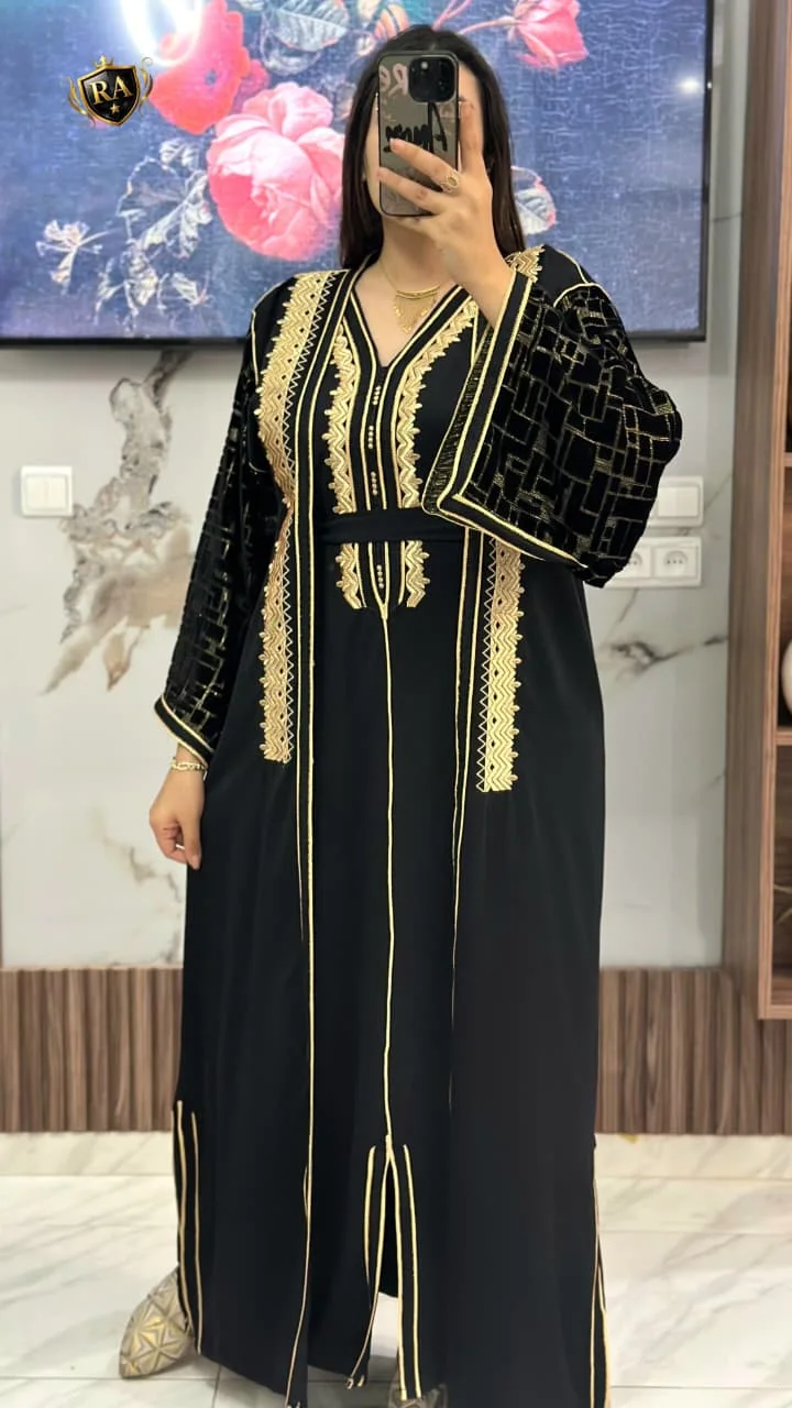 👑 إطلالة ملكية بقفطان كيمونو أنيق بتطريز رباطي راقي