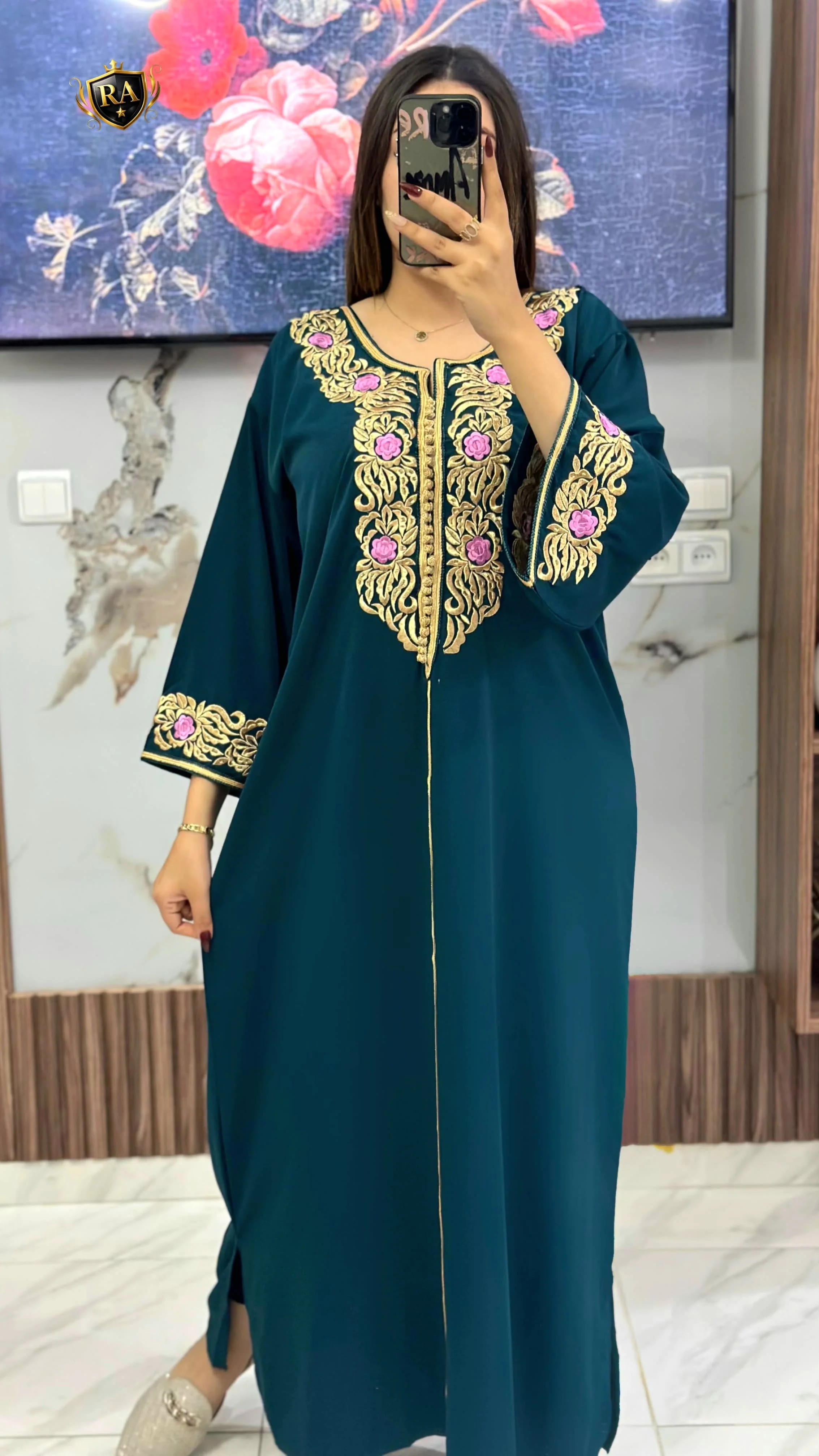 قفطان أنيق ثوب كريب سامبل 👑 🟤مخدوم بالطرز الرباطي