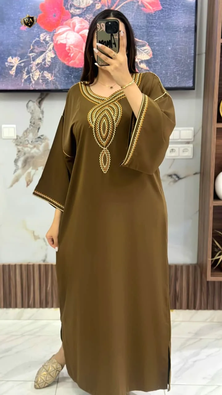 ألوان ساحرة وتصميم مميز... اختاري إطلالتك اليوم!