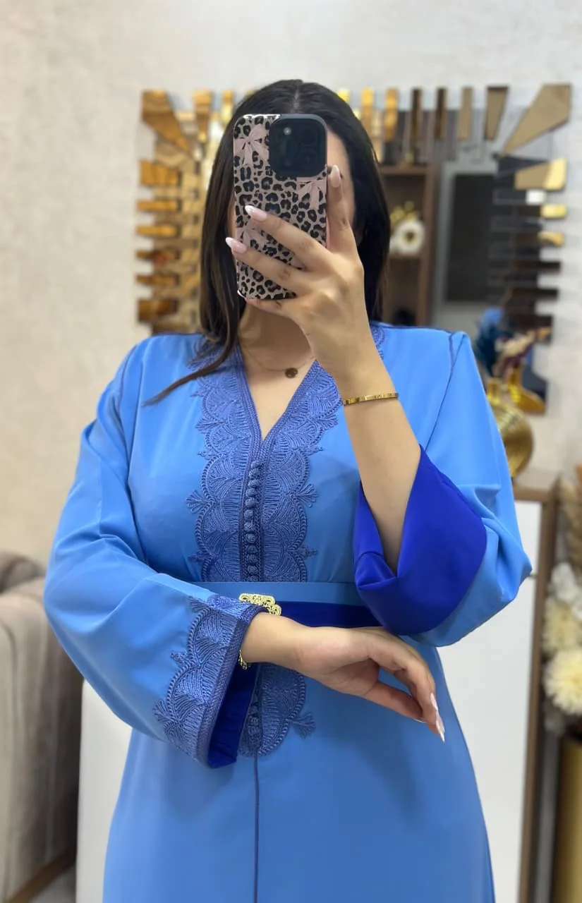 🟠 قفطان أنيق بفصالة مثالية كيعطيك طلة ملكية
