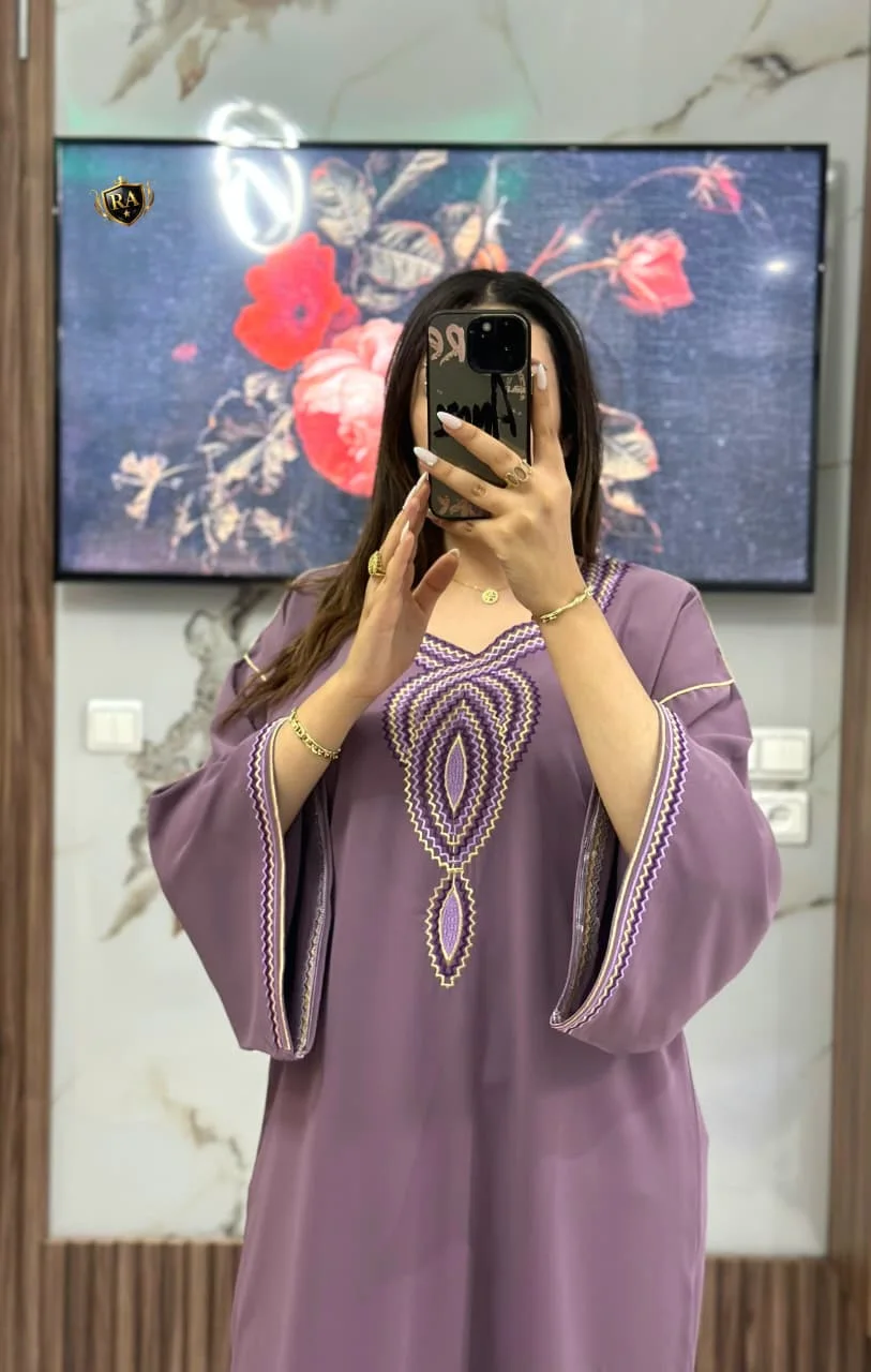 ألوان ساحرة وتصميم مميز... اختاري إطلالتك اليوم!