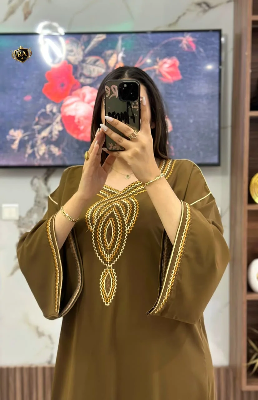 ألوان ساحرة وتصميم مميز... اختاري إطلالتك اليوم!