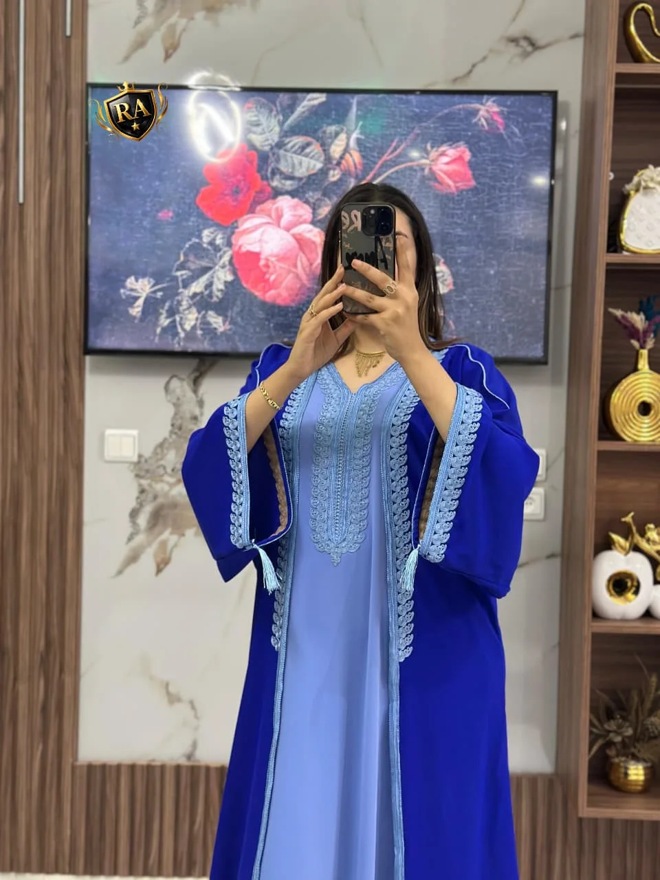 اختاري التميز فمناسباتك مع كيمونو 2 بياس الأنيق 💎