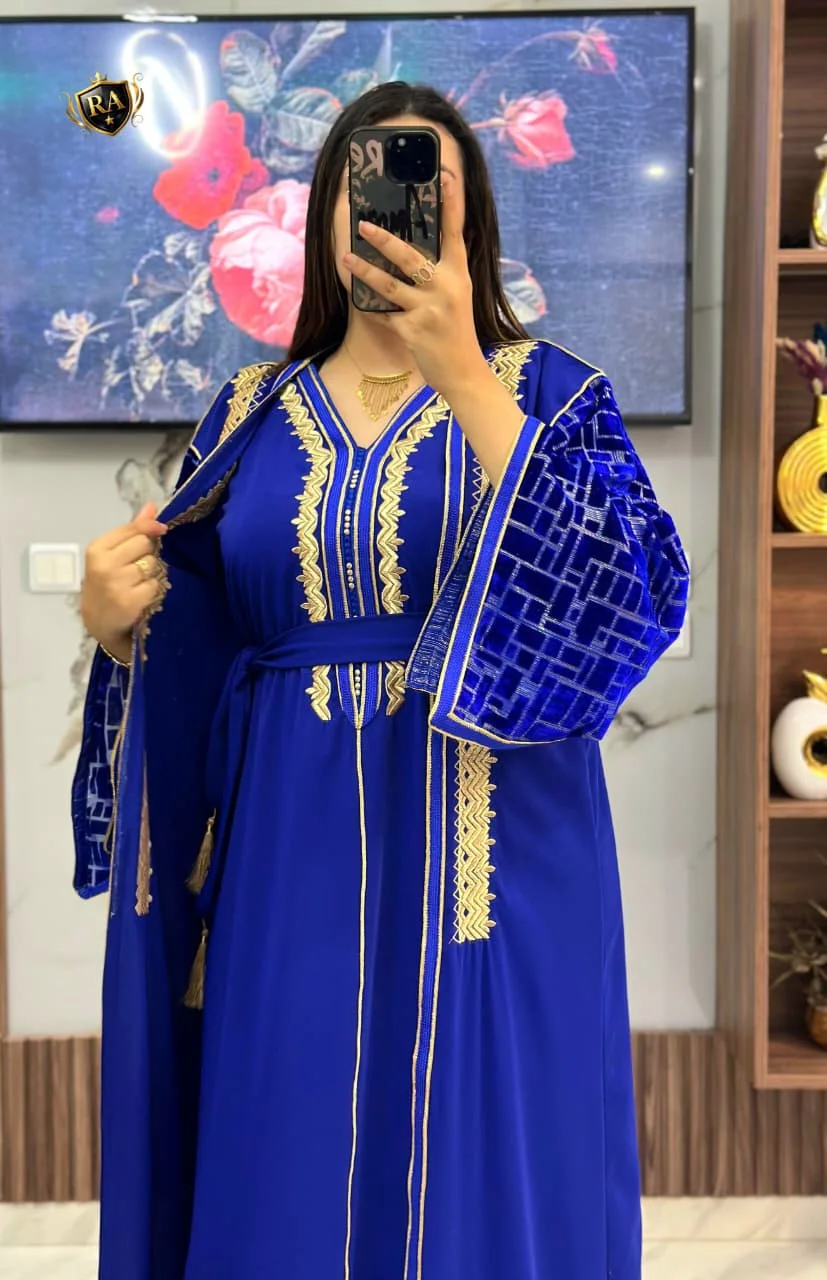 👑 إطلالة ملكية بقفطان كيمونو أنيق بتطريز رباطي راقي