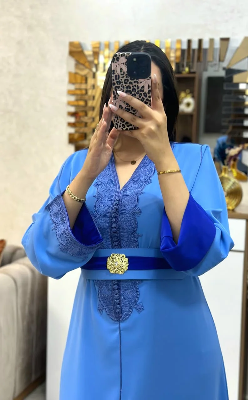 🟠 قفطان أنيق بفصالة مثالية كيعطيك طلة ملكية
