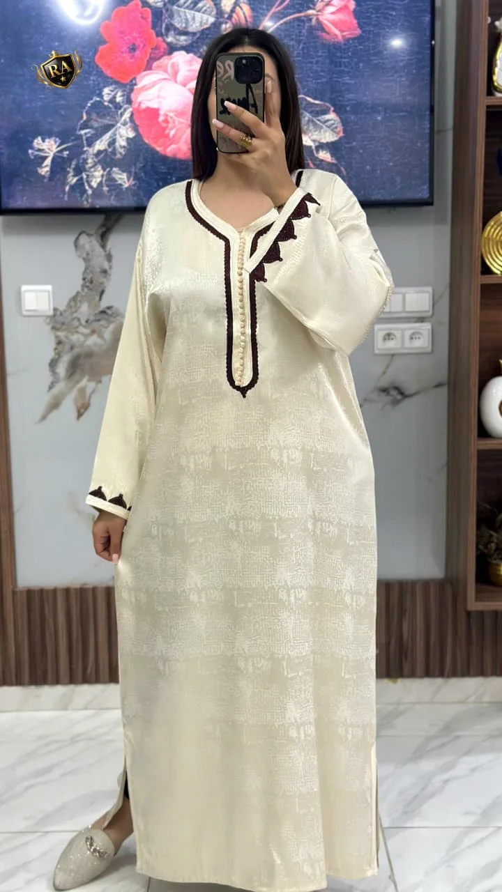 خلي حضورك يطبع فهاد رمضان مع أناقة القفطان المغربي الأصيل! 🌙✨