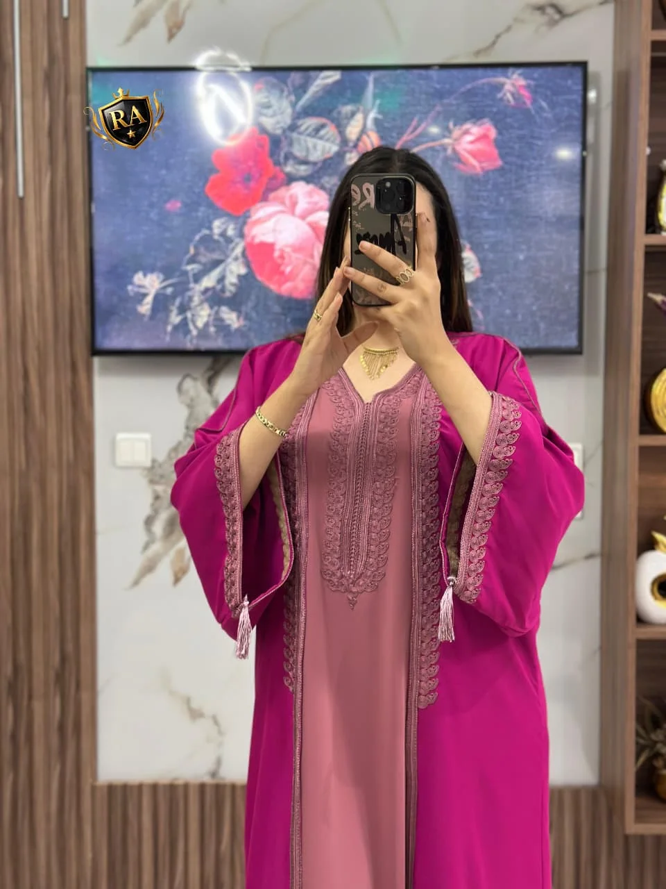 اختاري التميز فمناسباتك مع كيمونو 2 بياس الأنيق 💎