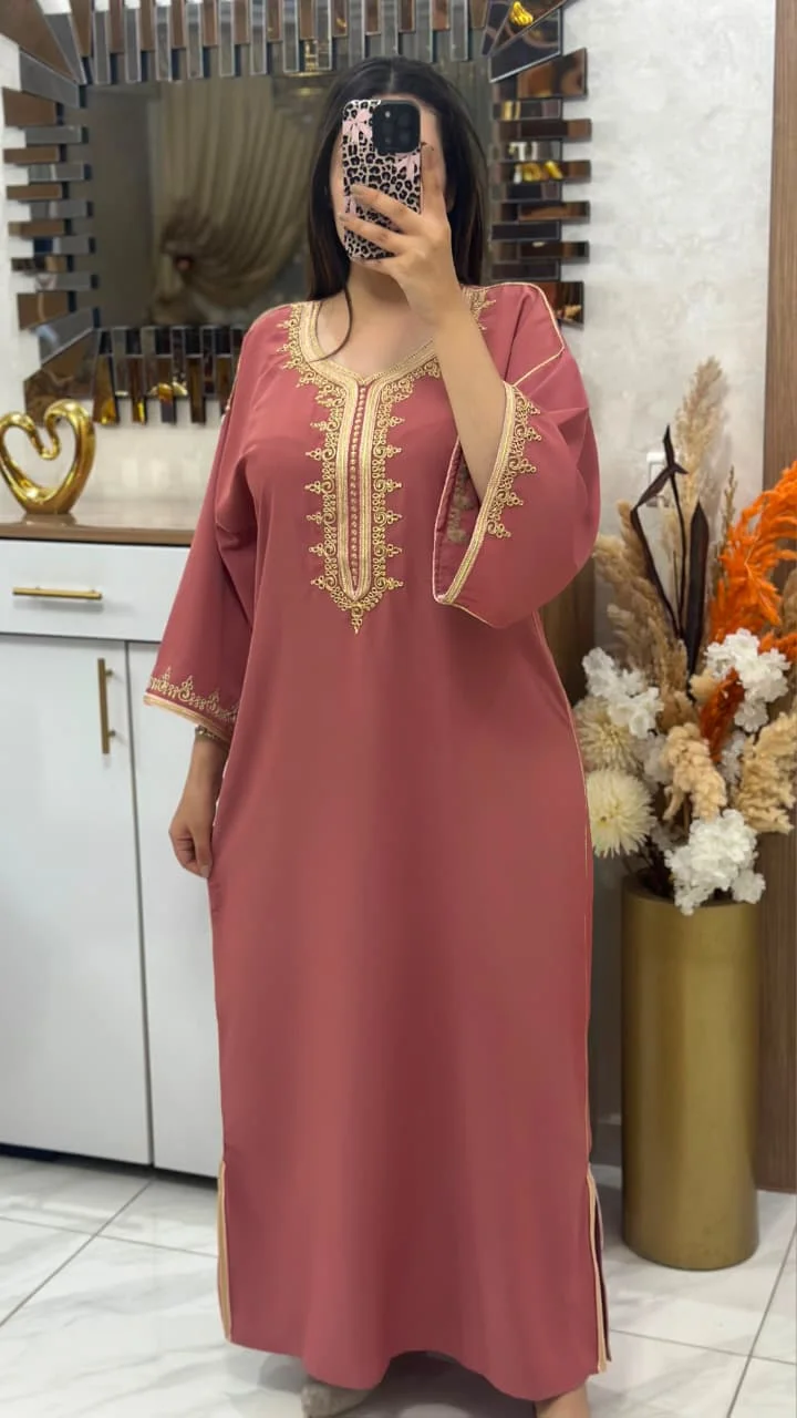 👑 قفطان مخزني فاخر بتصميم أنيق يجمع بين الأصالة والعصرية