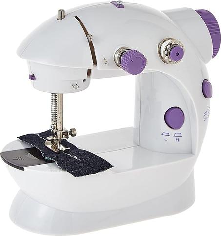 ماكينة الخياطة الصغيرة