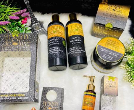 مجموعه الارجان للعنايه بالشعر ارجان ديلوكس (شامبو+بلسم+حمام كريم+ سيرم)