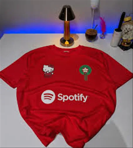 T-shirt rouge imprimé style musique & cartoon