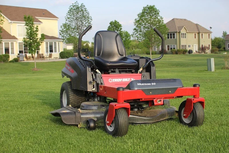 Troy-Bilt Mustang 50-inch Zero-Turn Mower