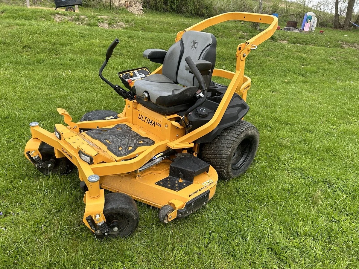 Ultima ZTX5 54 Zero Turn Mower
