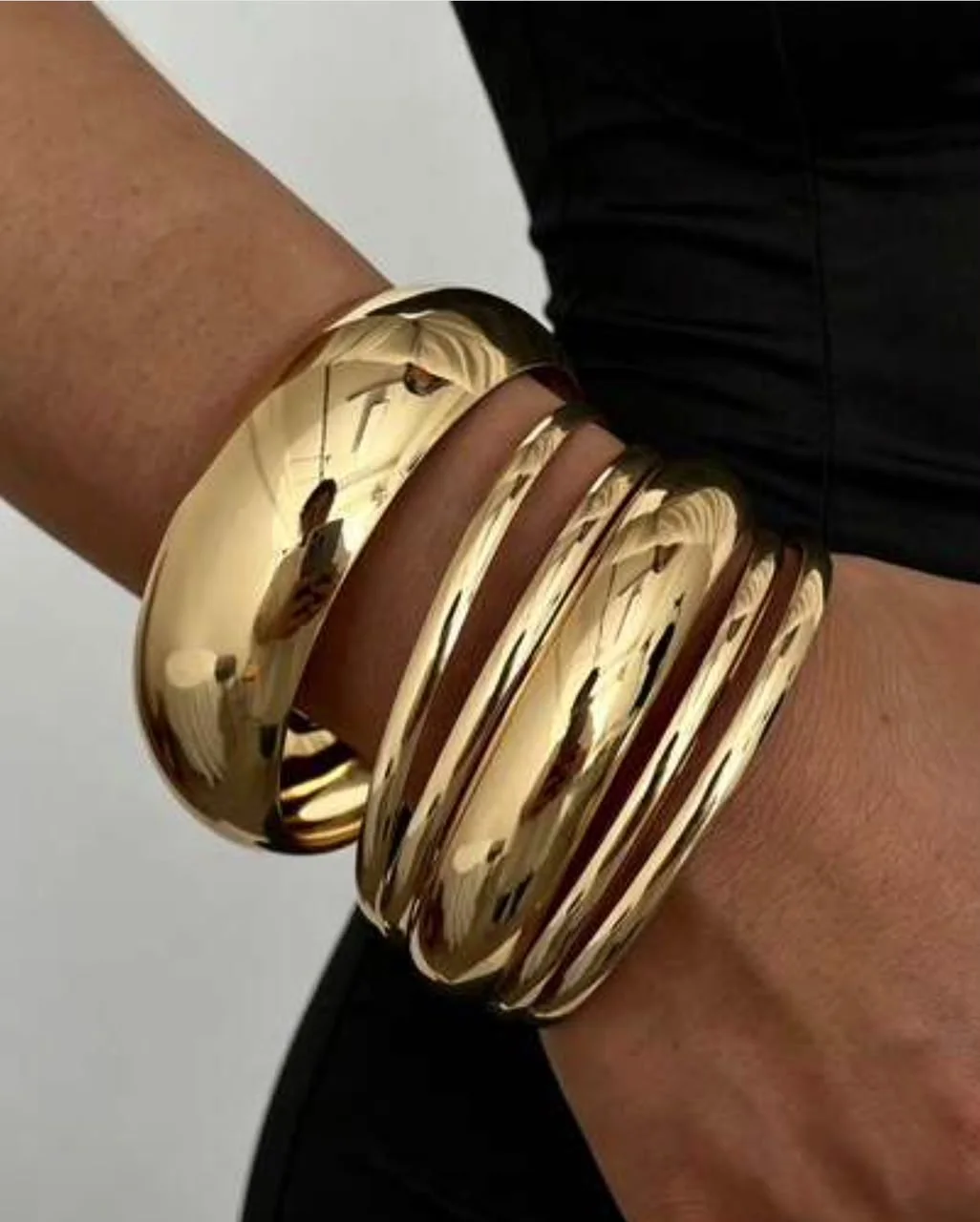 Bracelets Empilables Larges Dores Set de 3
