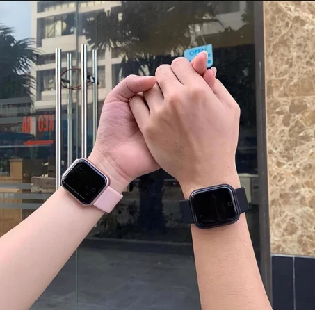 ساعة ذكية وعصرية للرجال والنساء