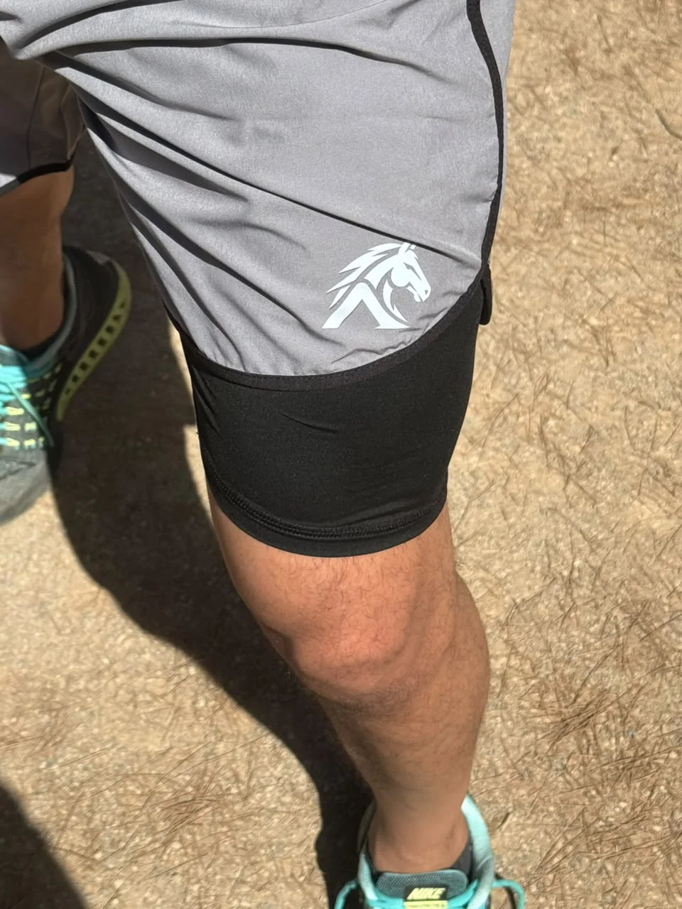 Short de sport Arion Gym Gris