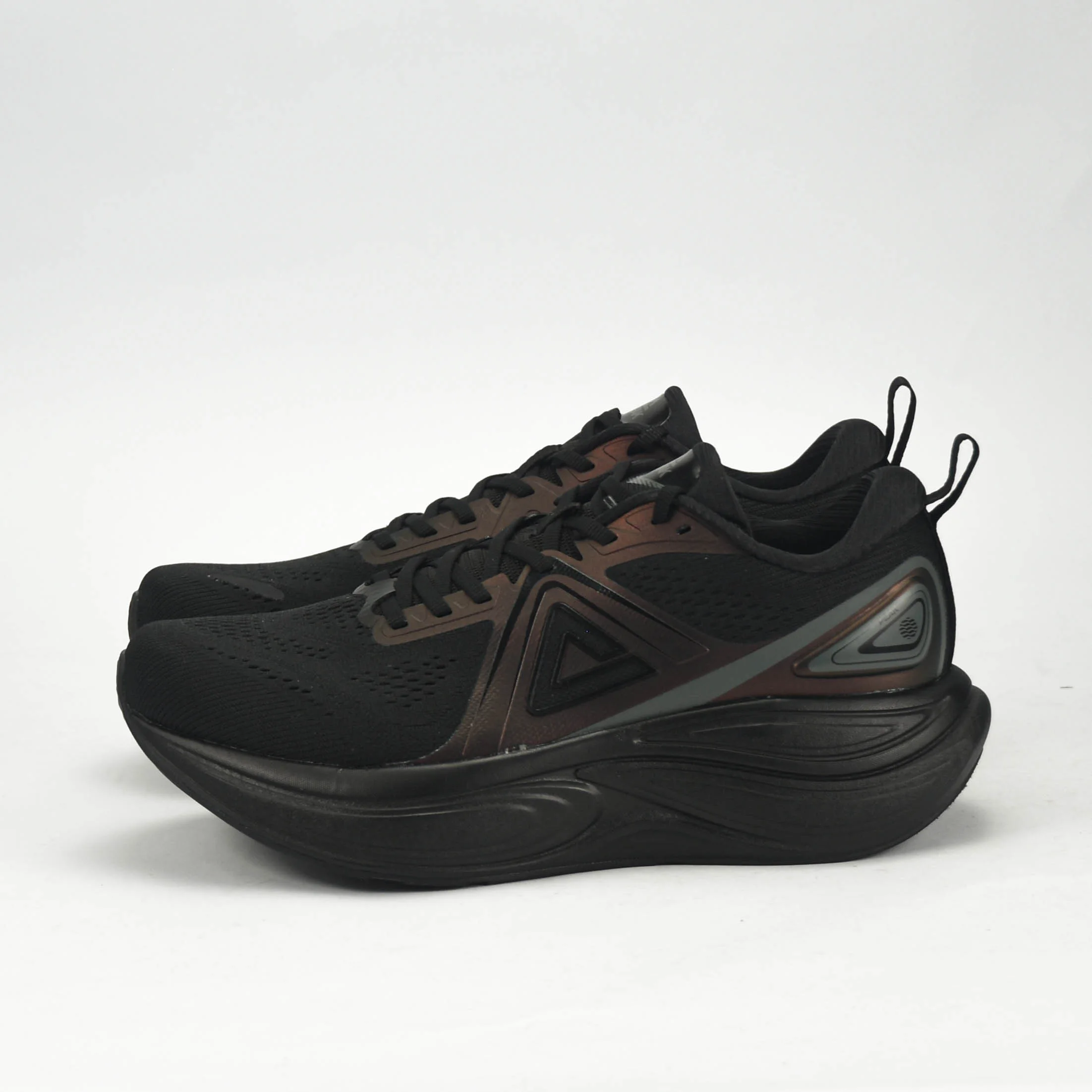 PEAK SPORTS SHOES
