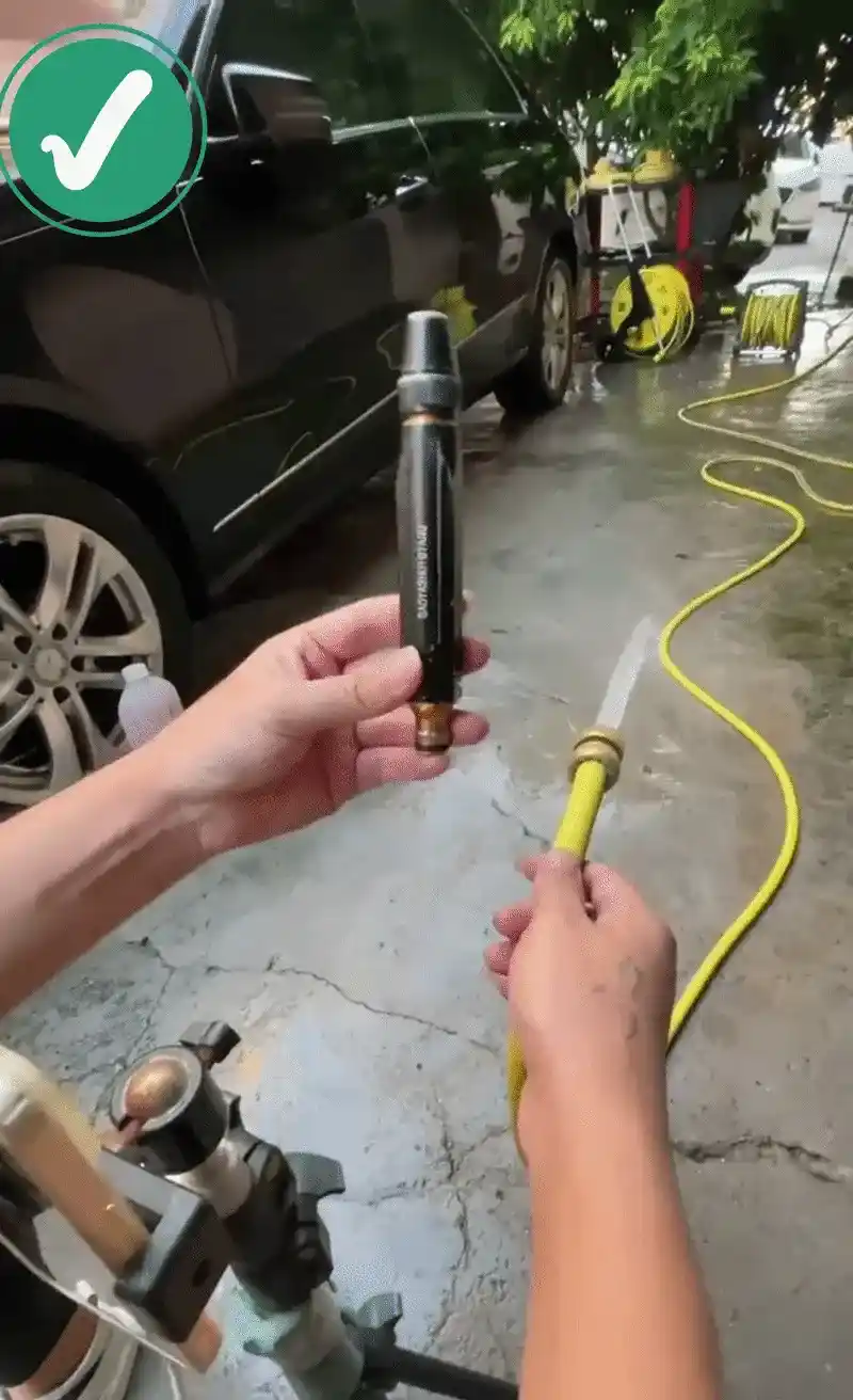 Мощная насадка на шланг для полива и мойки 13–38 мм с быстросъёмными коннекторами — NEW Trend 2026!