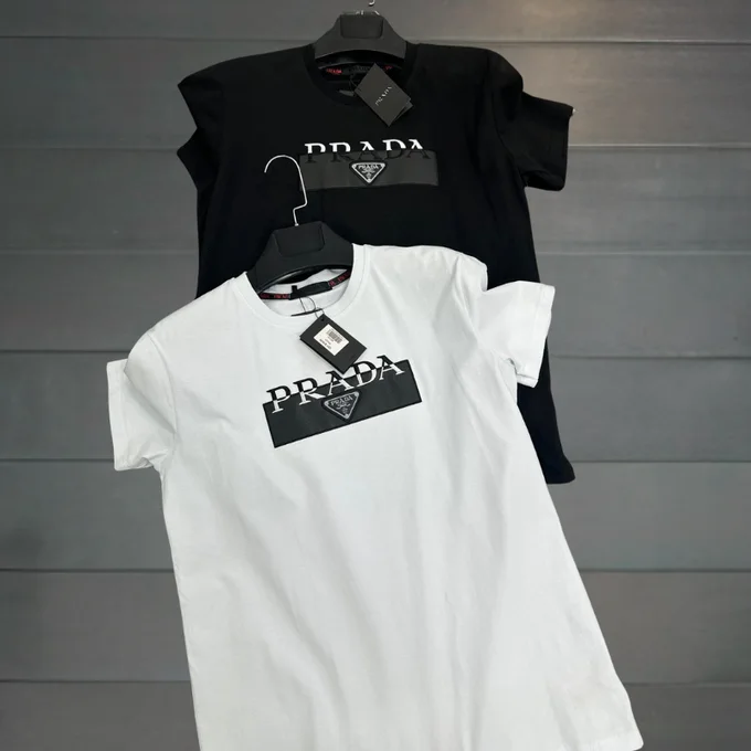 CAMISETA PRADA