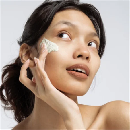 العناية بالبشرة