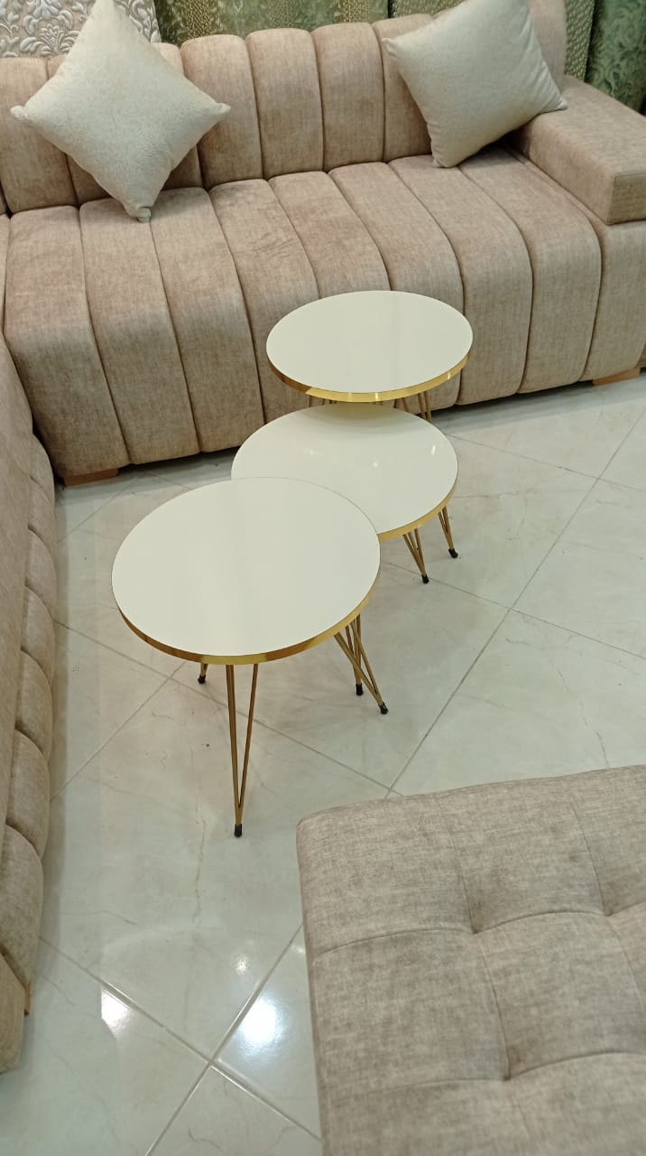 trio table basses