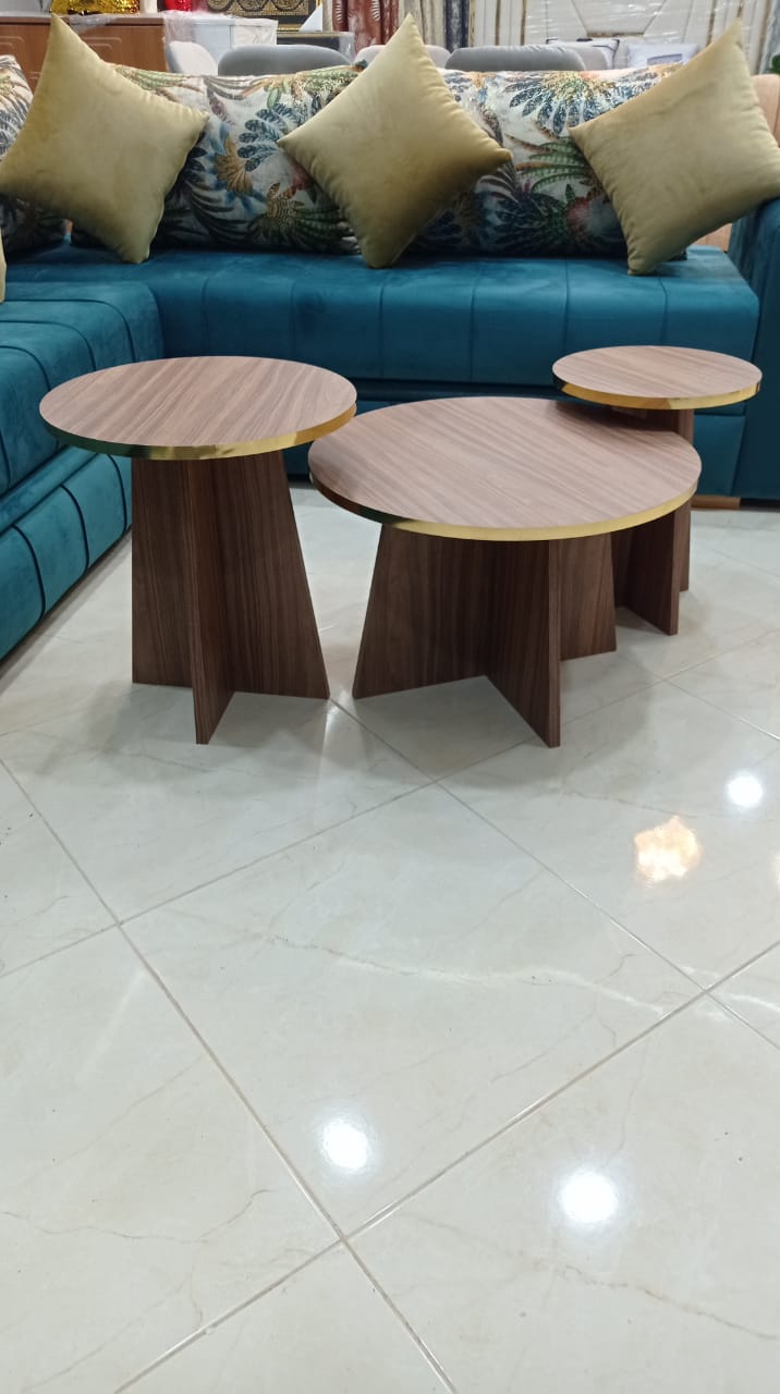trio table basses