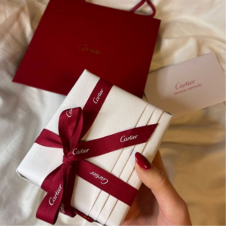 عطور للهدايا – “تهدي وتفاجئ بحال الملوك