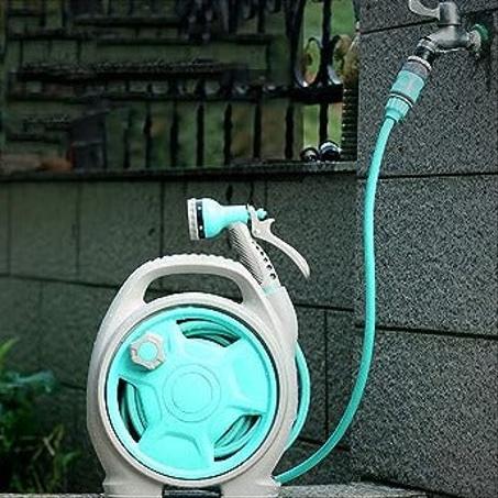 خرطوم الري والتنظيف