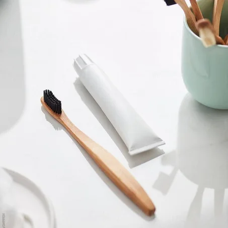 Kit d’Hygiène Dentaire – Dentifrice & Brosse à Dents