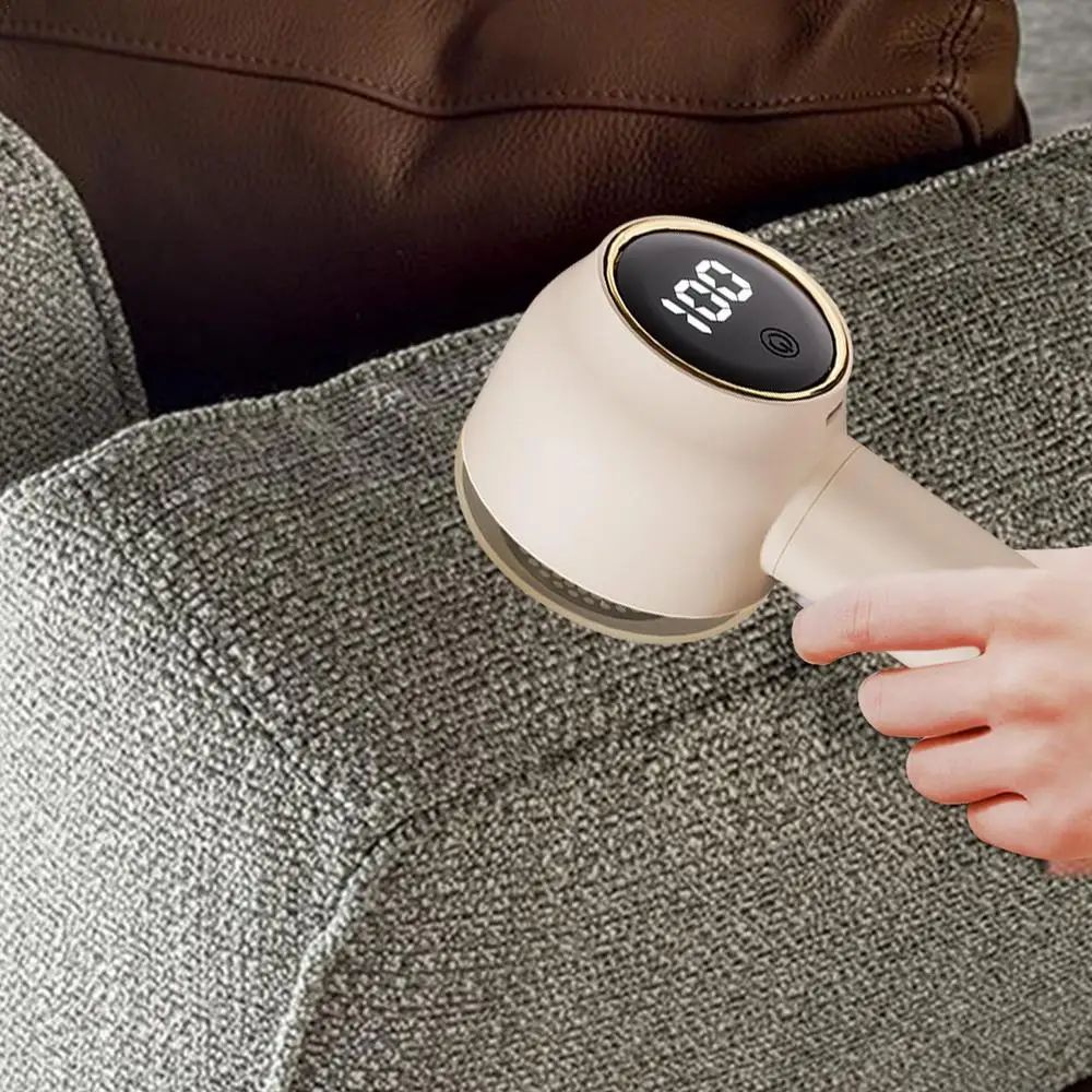 مزيل الوَبَر الكهربائي للملابس