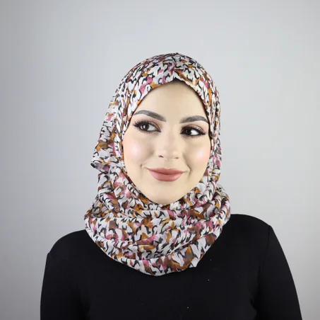 Foulard prêt-à-porter et bonnet avec élastique intégré