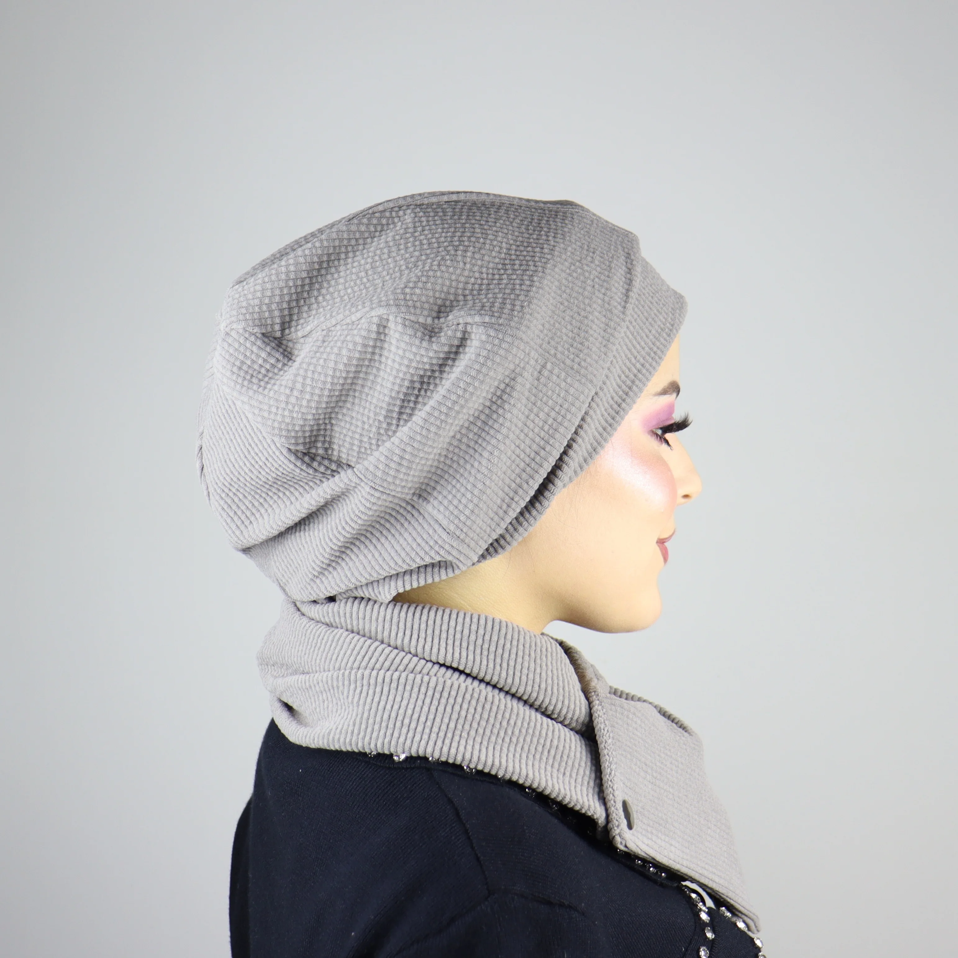 Béret Hijab en Velours Côtelé Coton – Ajustable