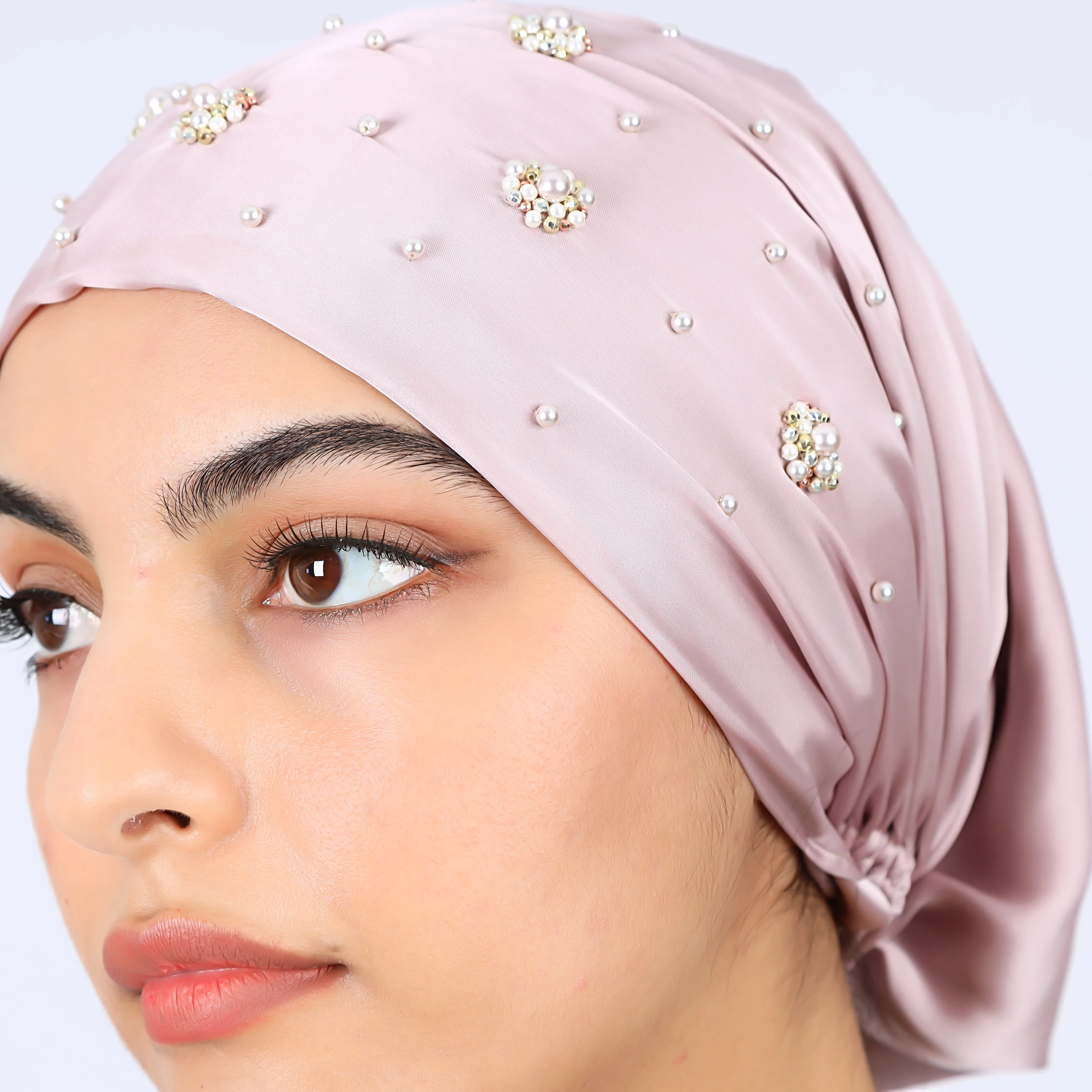 Turban Châle Soirée Satin Demi Soie Perlé