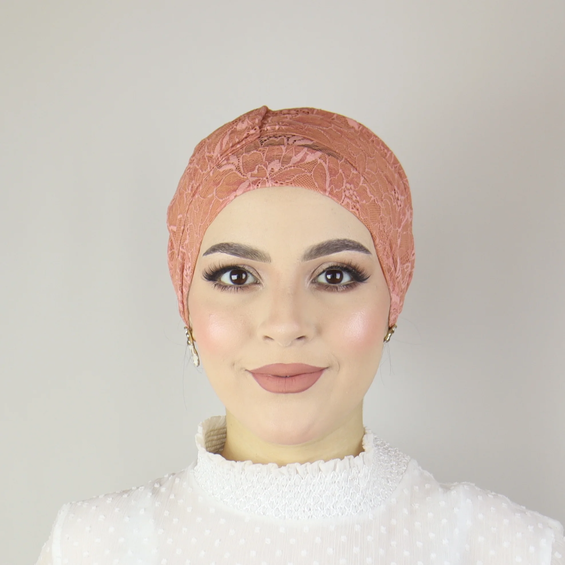 Turban papillon en dentelle