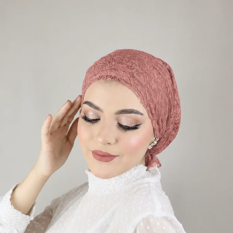 Turban Féminité en dentelle