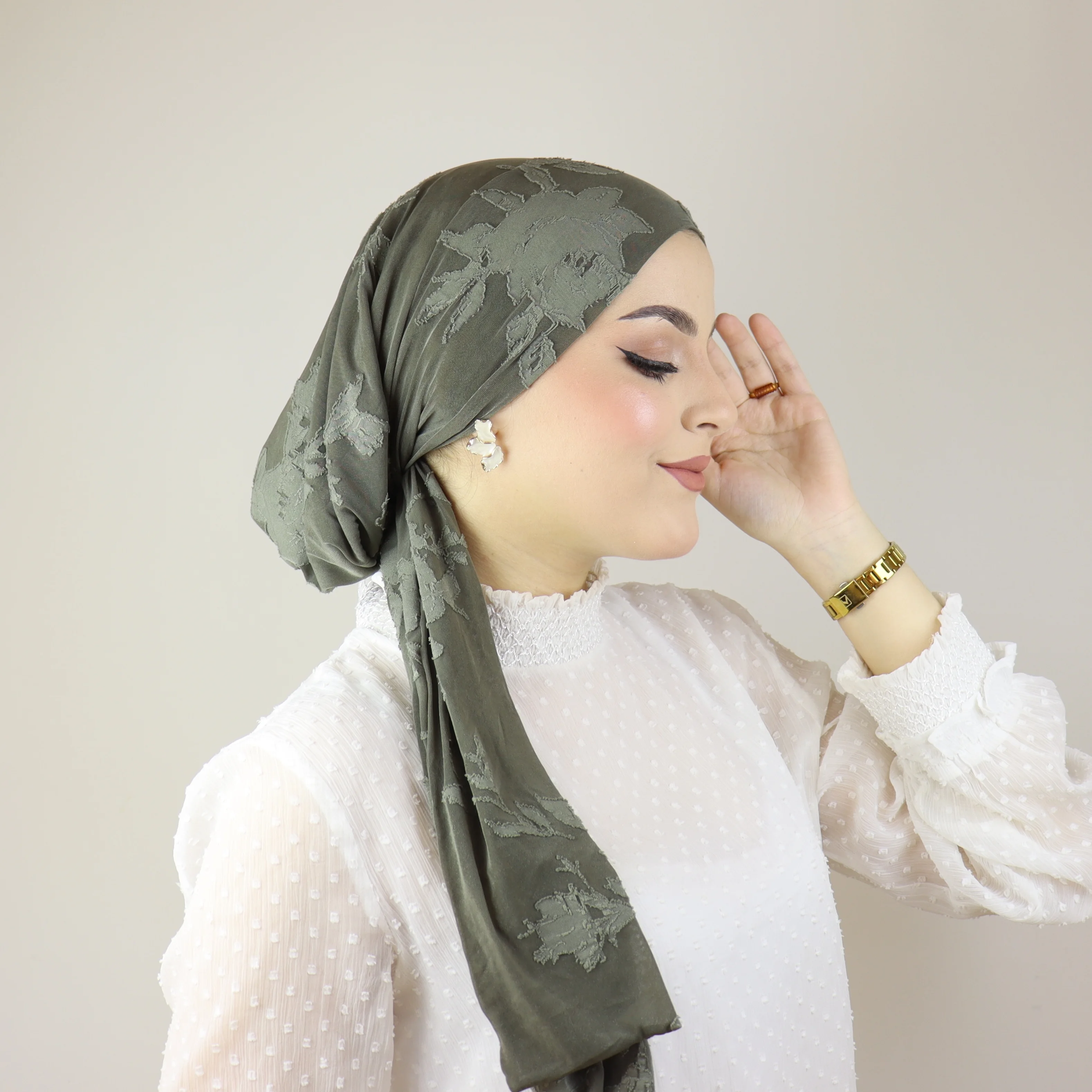 Turban Féminité Multiway en Tulle Brodé