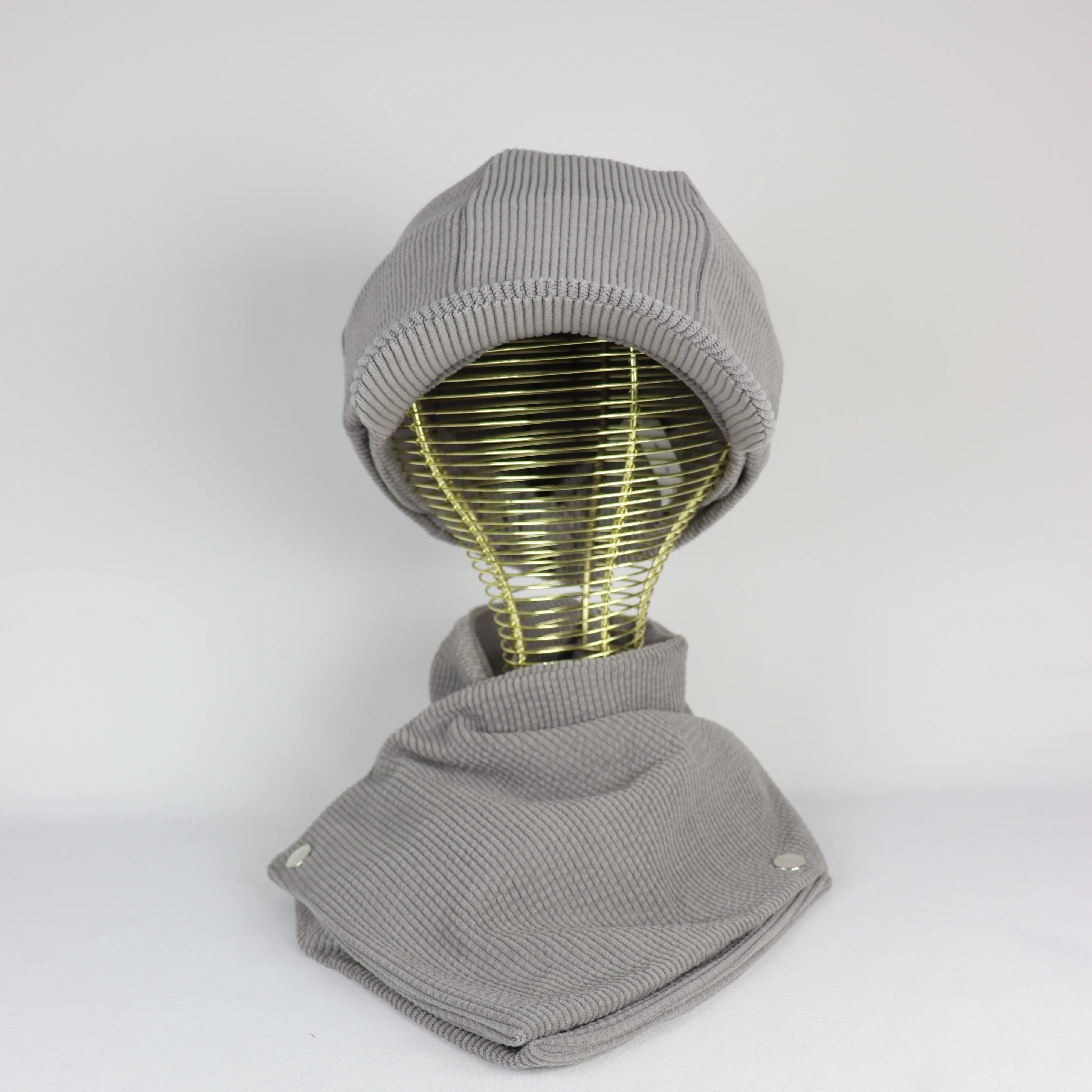 Casquette Béret Hijab en Velours Côtelé Coton – Ajustable
