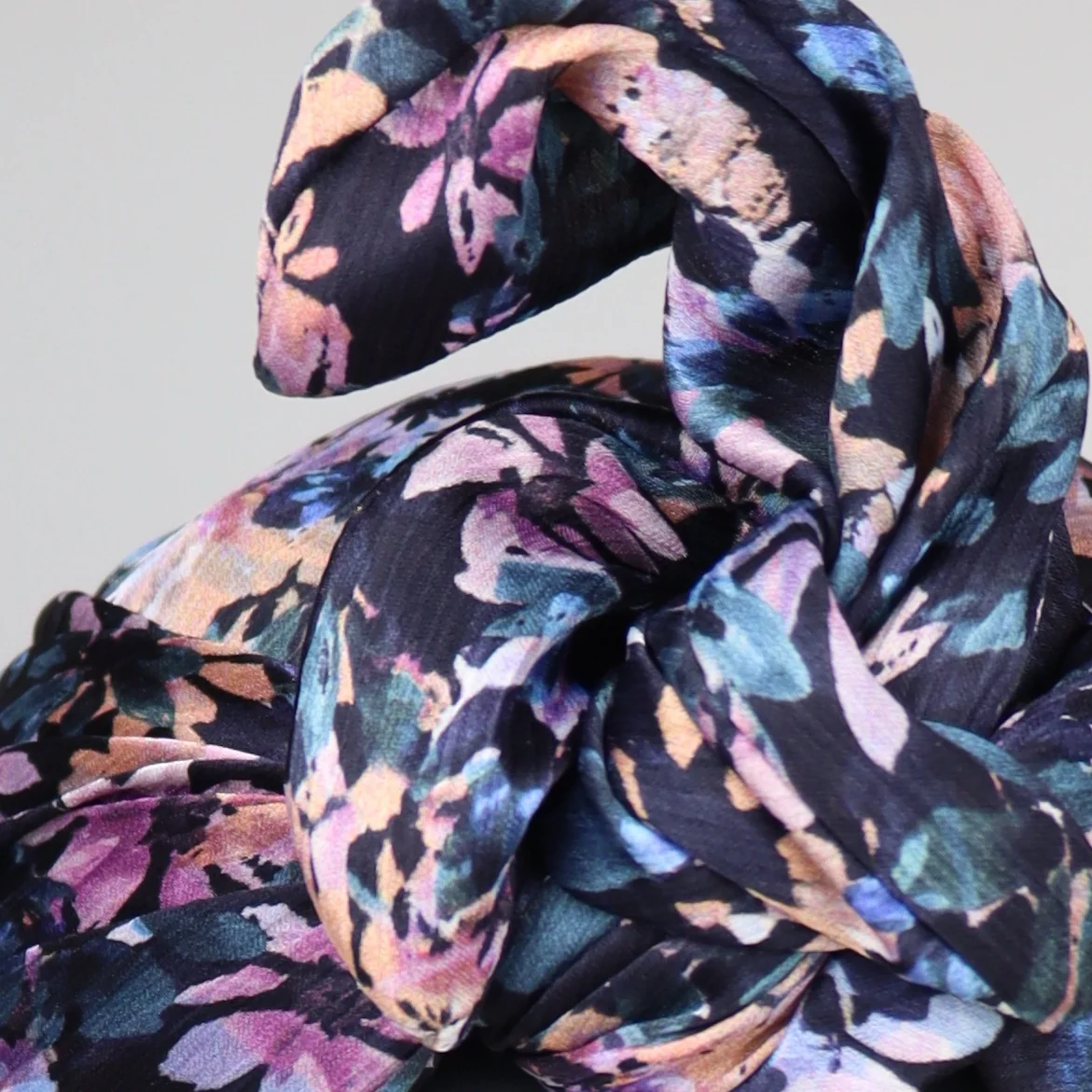 noir bleu mauve