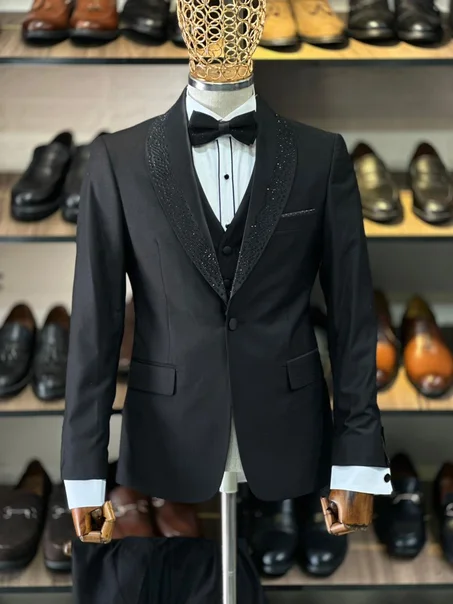 Costume smoking col châle