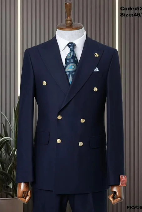 Costume croisé en bleu nuit