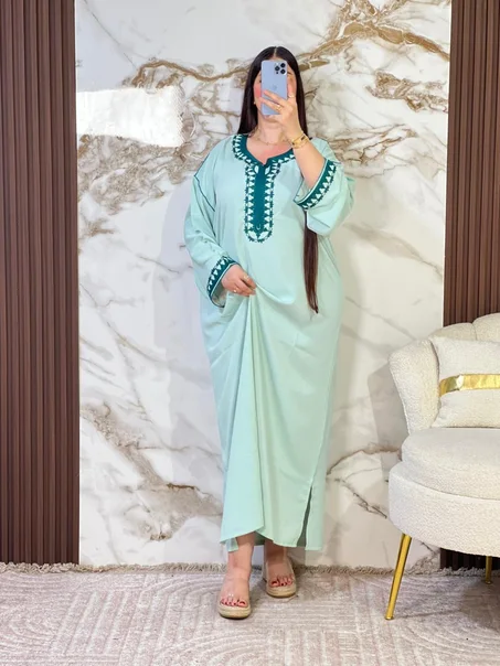 🌙✨ تألقي فالعيد مع قفطان سيليا الراقي 😍👑
