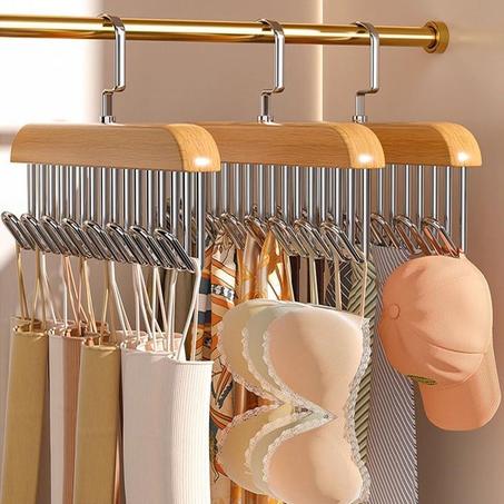 Cintres en bois multifonctionnels