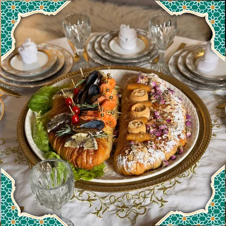 Twin Passtilla de luxe moitié fruit de mer moitié poulet amande