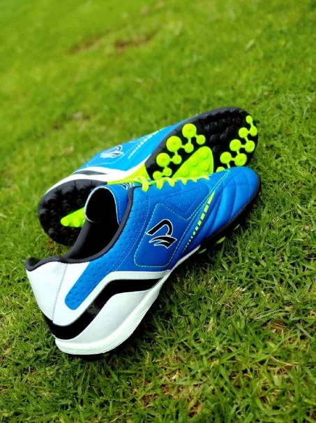 Redone Athletic Shoe