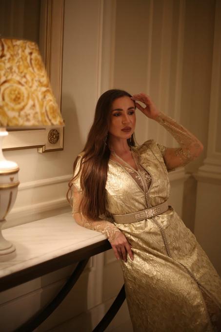 Gold Brochet de Soie Caftan